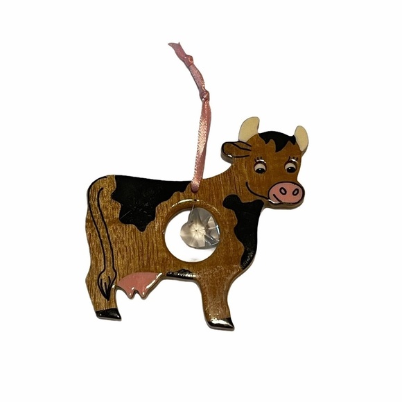 Mrytlewood Cow Ornament - Picture 1 of 4